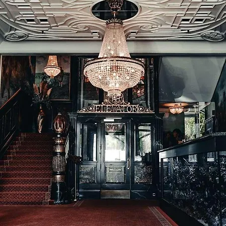 Boutique Royal Hotel *